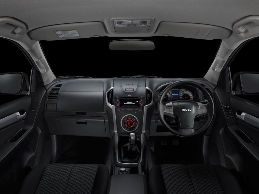  Isuzu MU-X 2013 года  (фото 7 из 30)